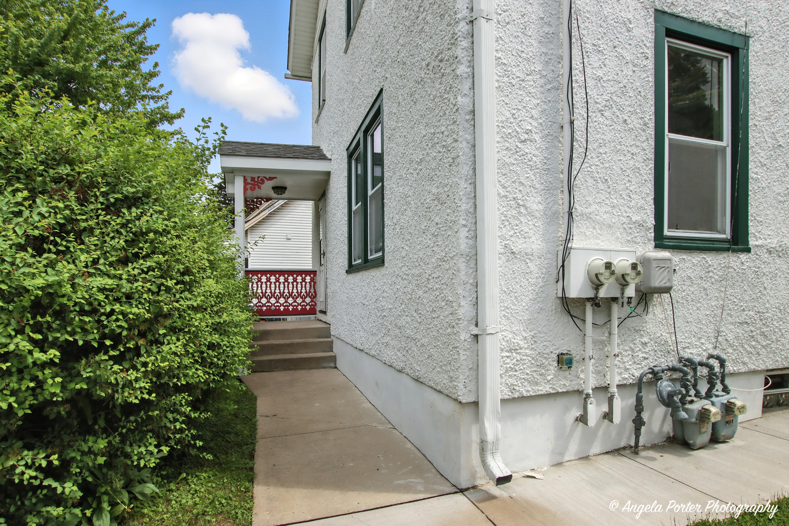 419 N Ash Street, Waukegan, IL 60085