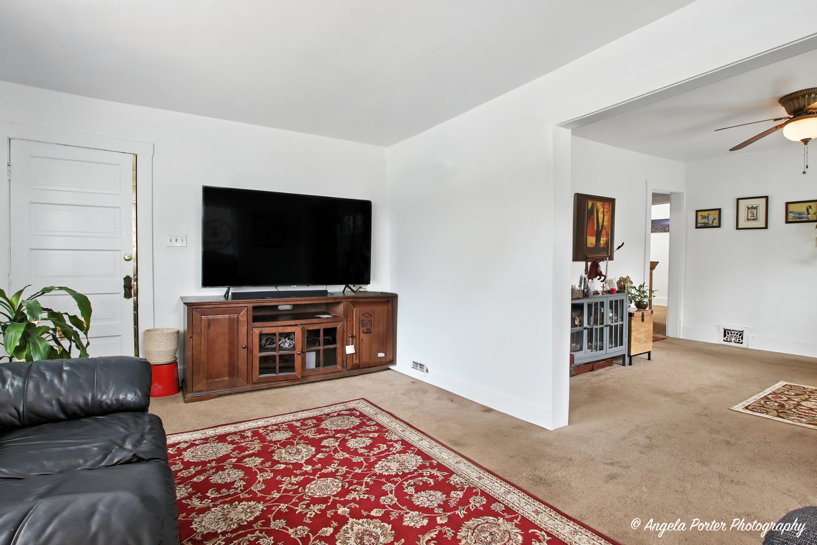 419 N Ash Street, Waukegan, IL 60085