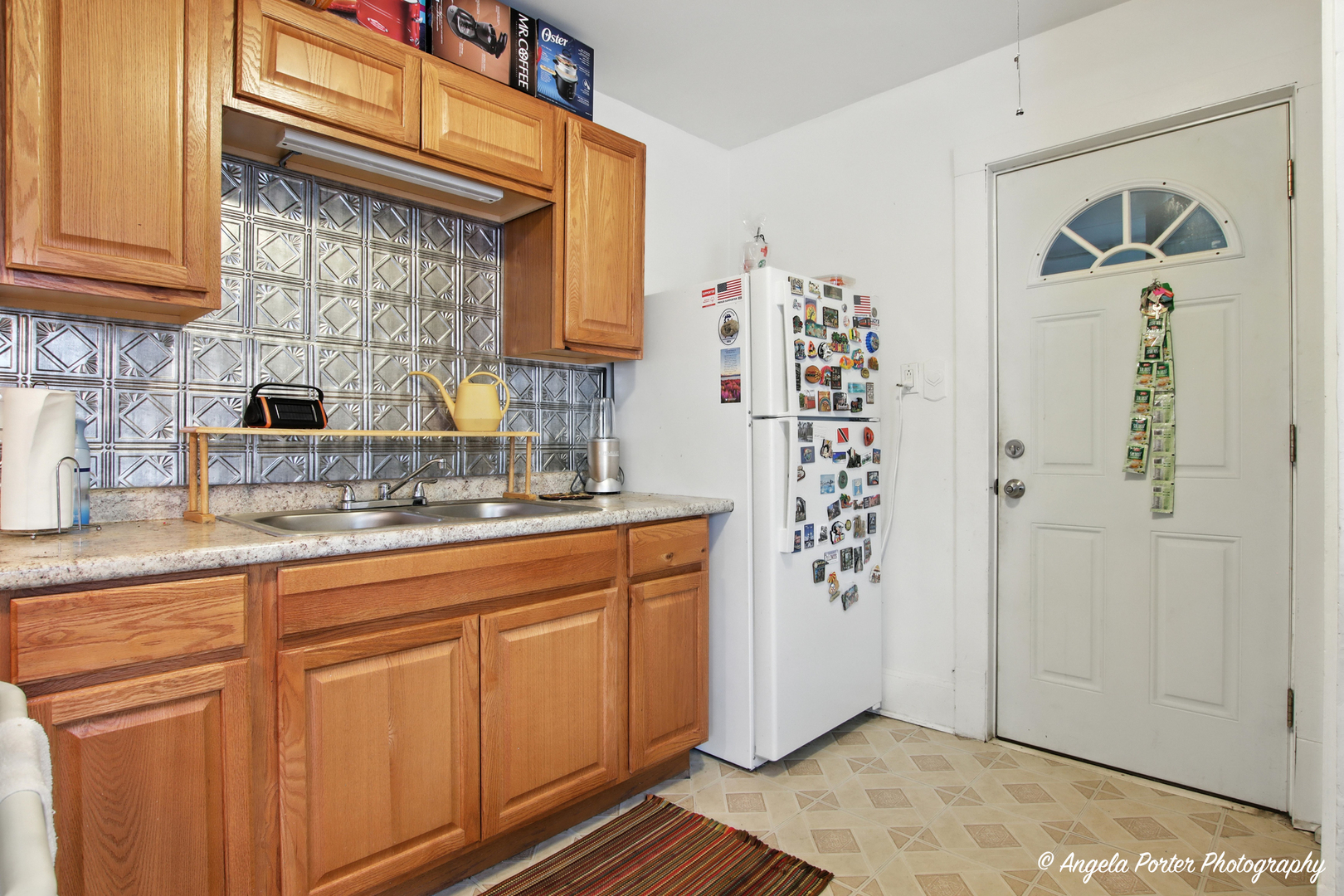 419 N Ash Street, Waukegan, IL 60085