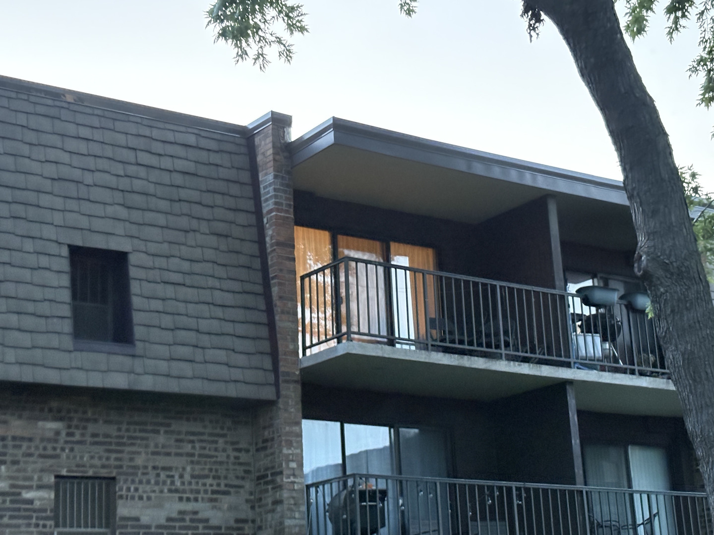 907 S Williams Street #303, Westmont, IL 60559