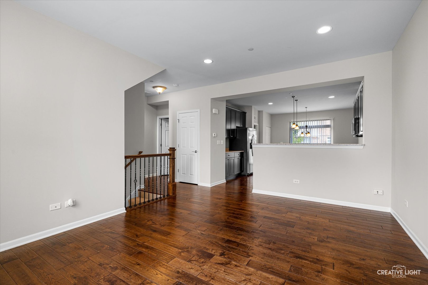 4182 Royal Mews Circle, Naperville, IL 60564