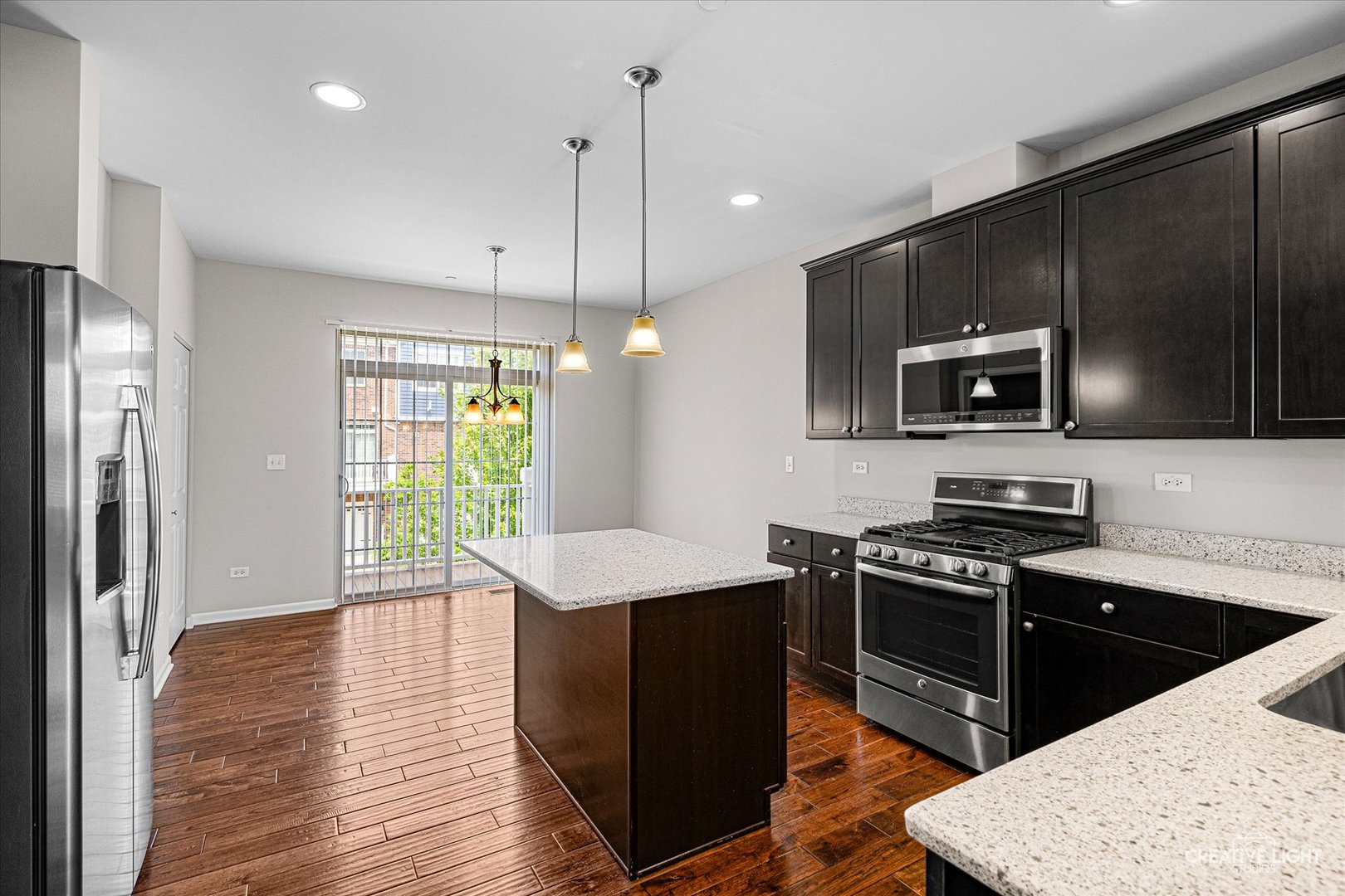 4182 Royal Mews Circle, Naperville, IL 60564