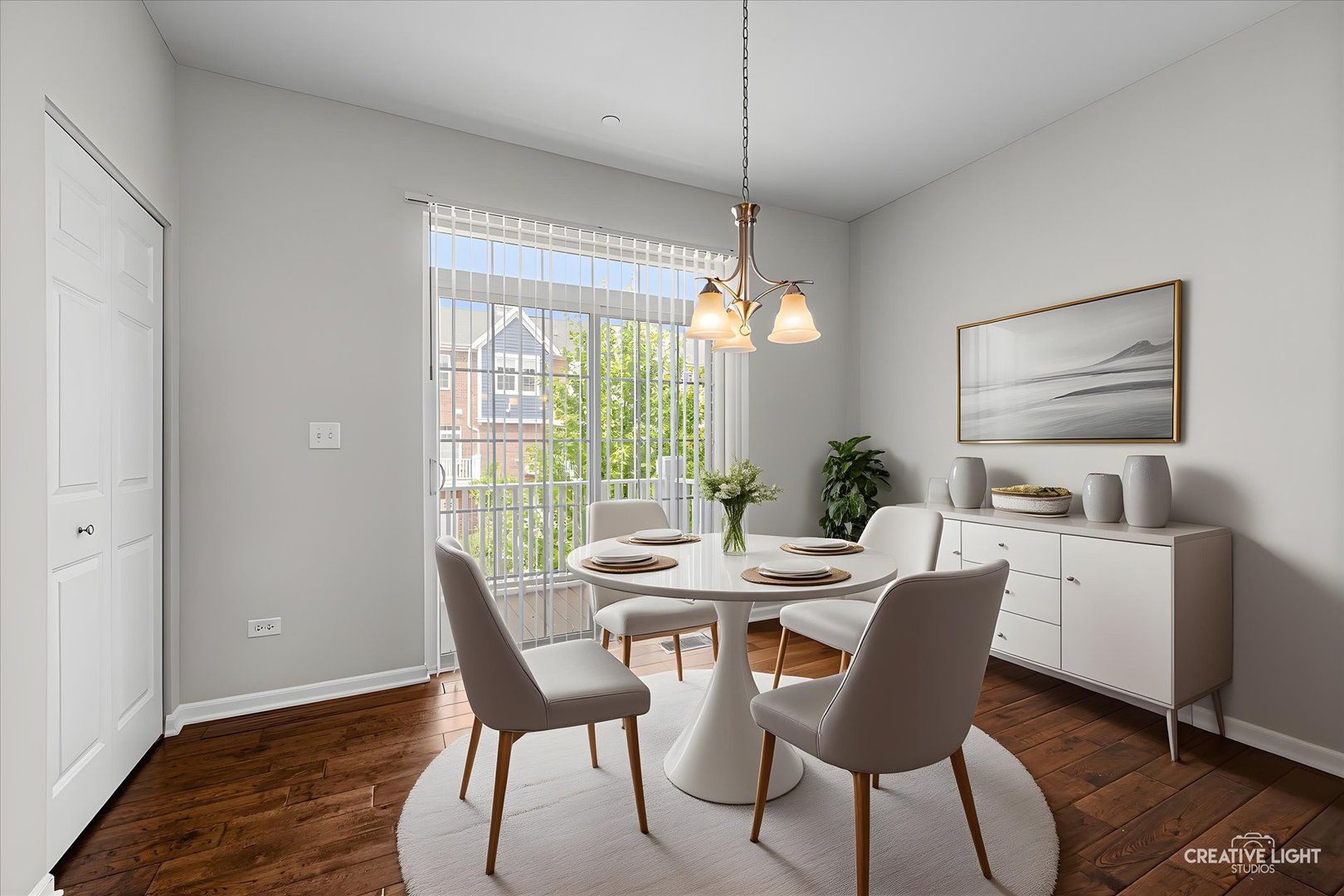 4182 Royal Mews Circle, Naperville, IL 60564