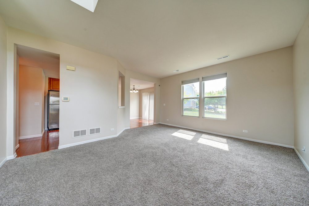 511 Valentine Way, Oswego, IL 60543
