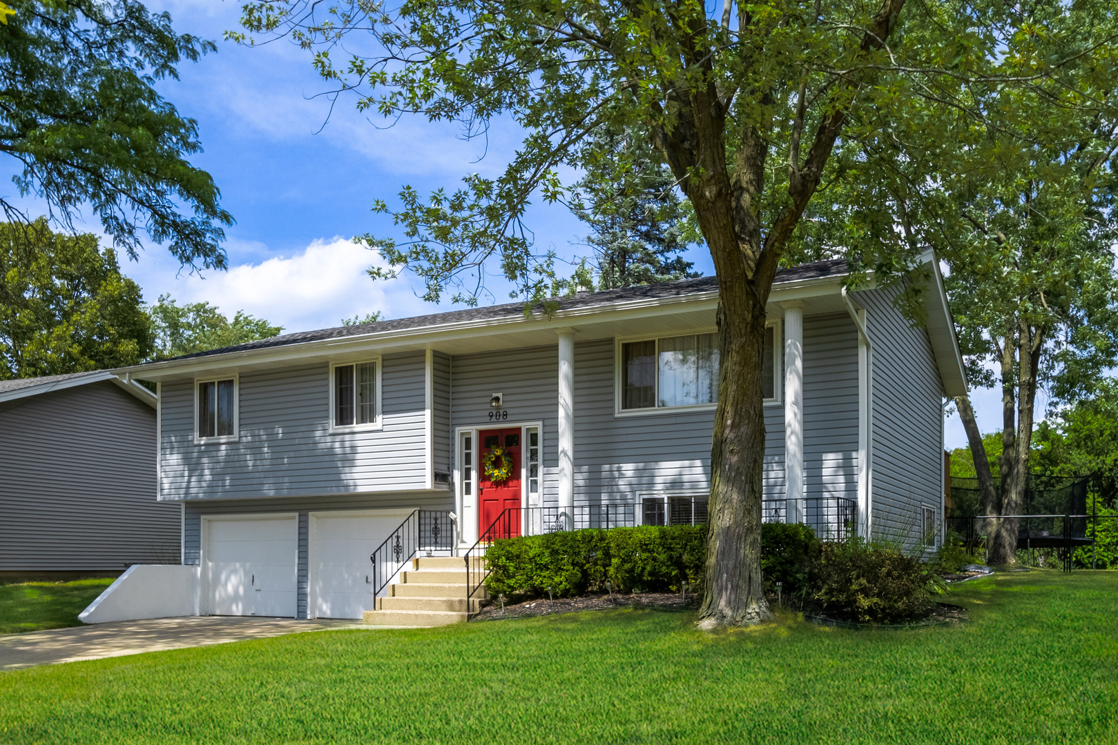 908 Jeffery Court, Schaumburg, IL 60193