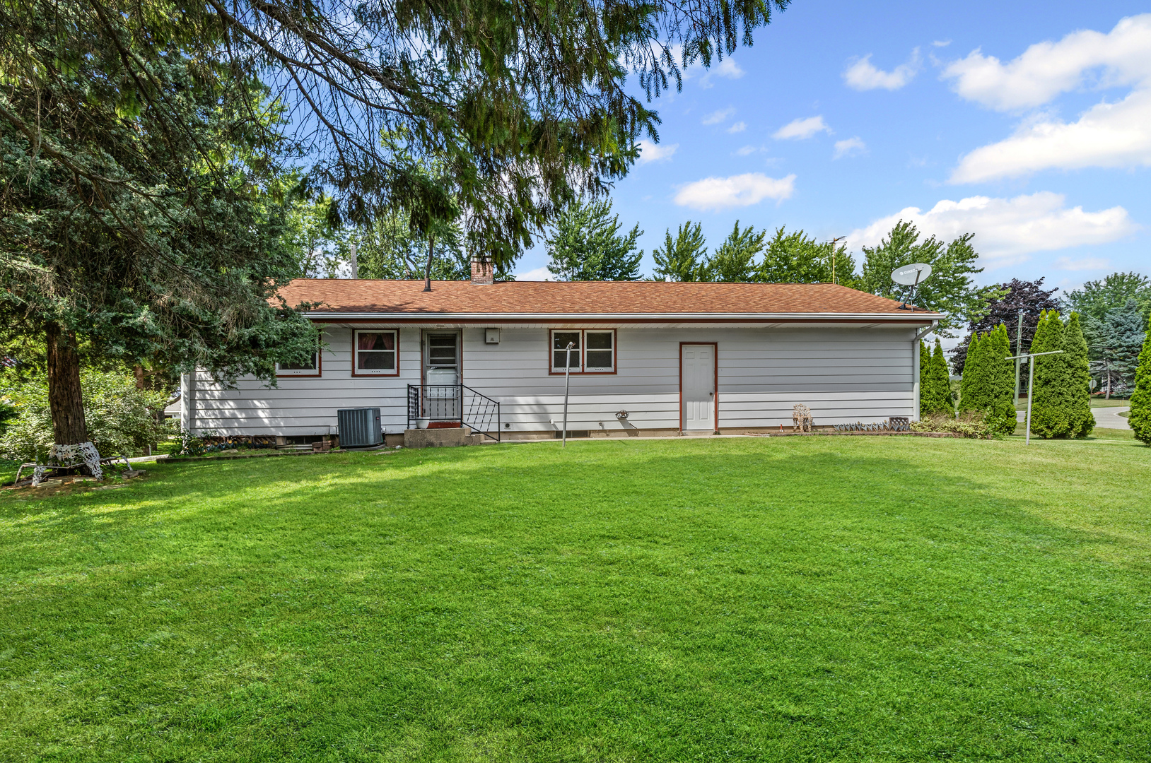25361 W Lehmann Boulevard, Lake Villa, IL 60046