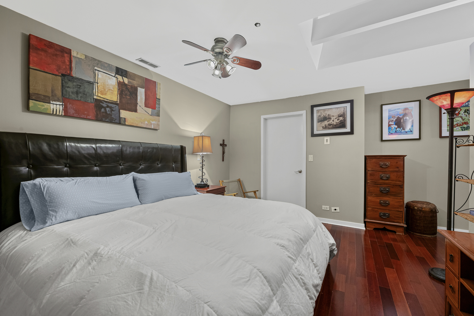 331 S Ridgeland Avenue #B, Oak Park, IL 60302