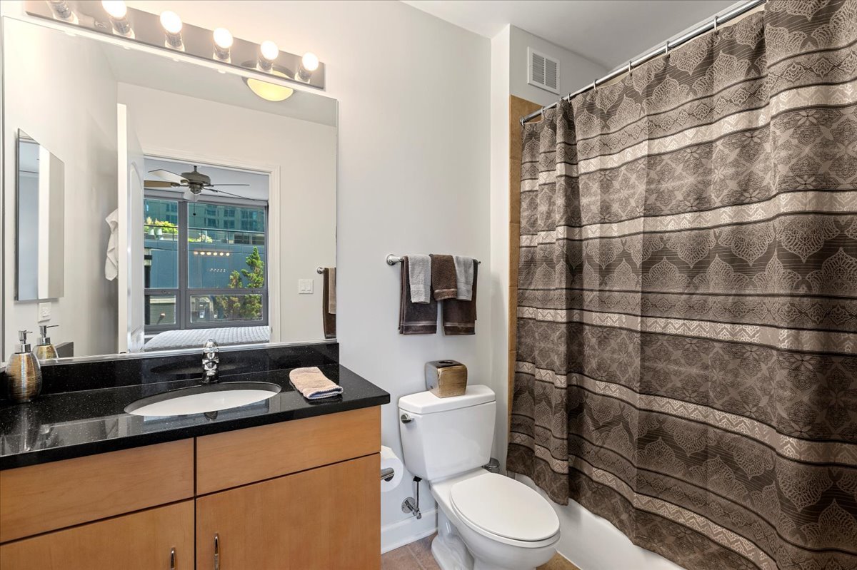 420 E WATERSIDE Drive #1410, Chicago, IL 60601