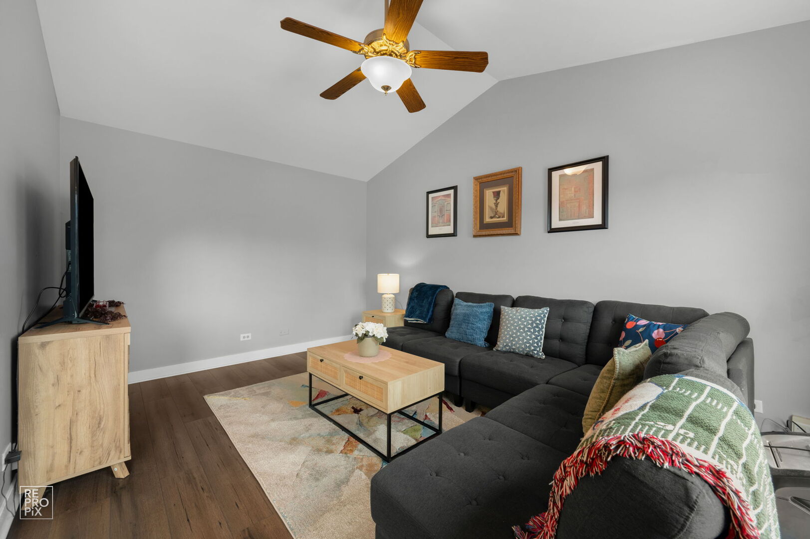95 N Southport Road, Mundelein, IL 60060