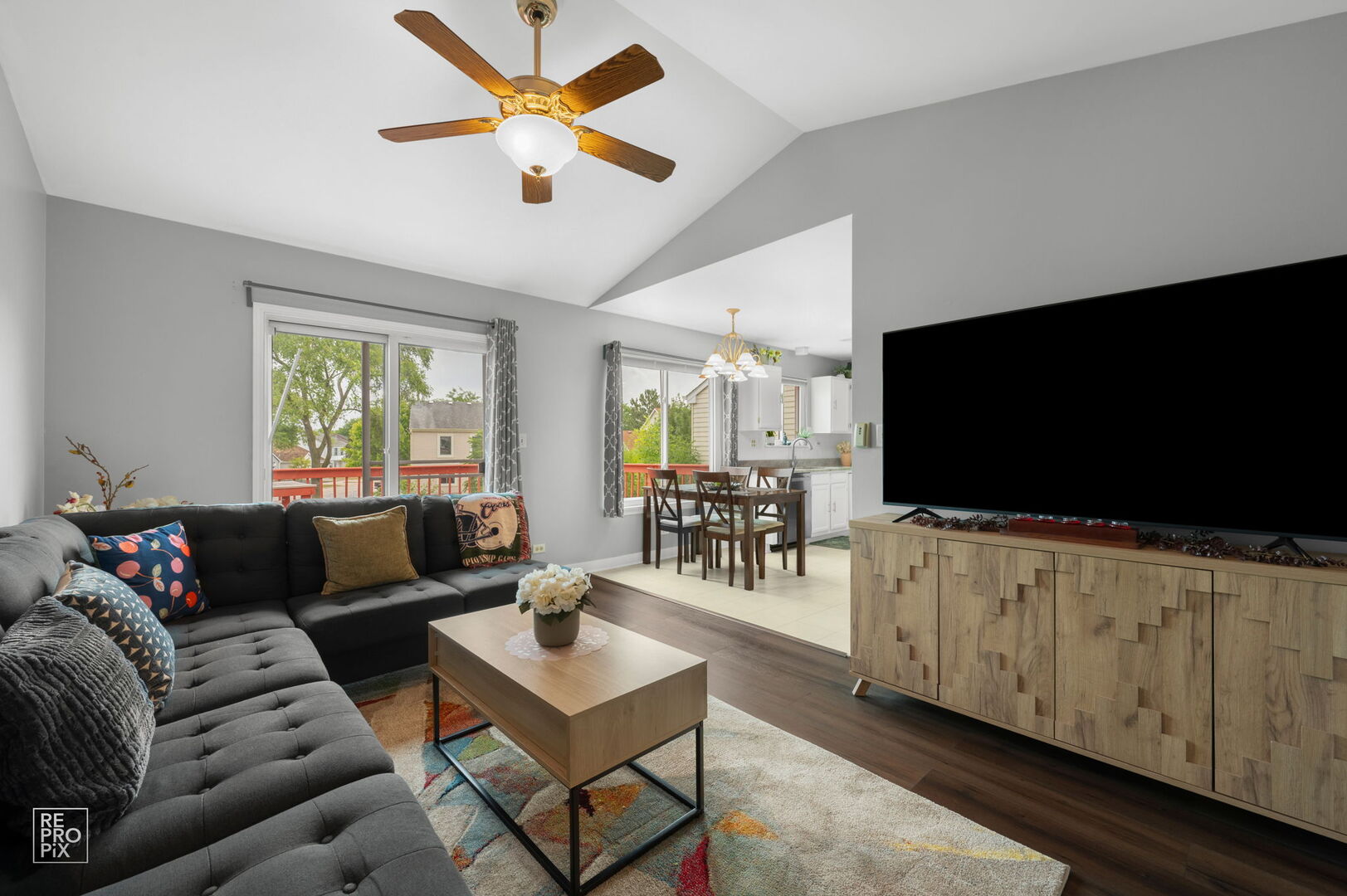 95 N Southport Road, Mundelein, IL 60060