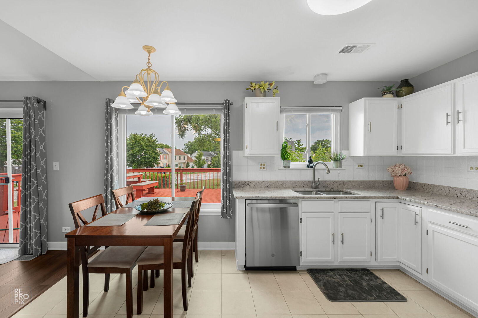 95 N Southport Road, Mundelein, IL 60060