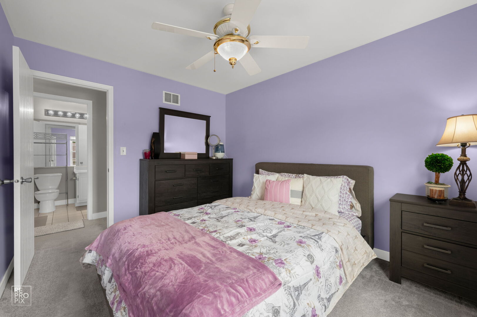 95 N Southport Road, Mundelein, IL 60060