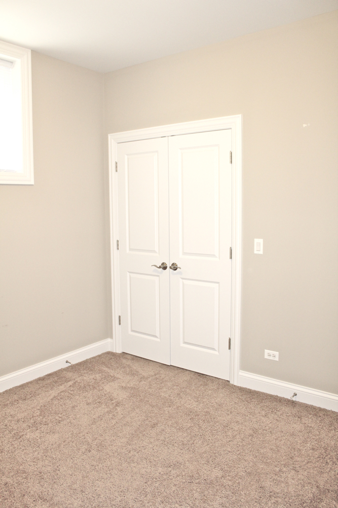 5512 W Higgins Avenue #1E, Chicago, IL 60630