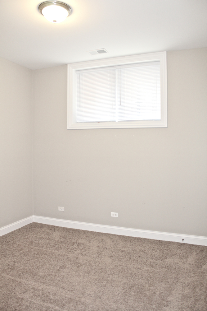 5512 W Higgins Avenue #1E, Chicago, IL 60630