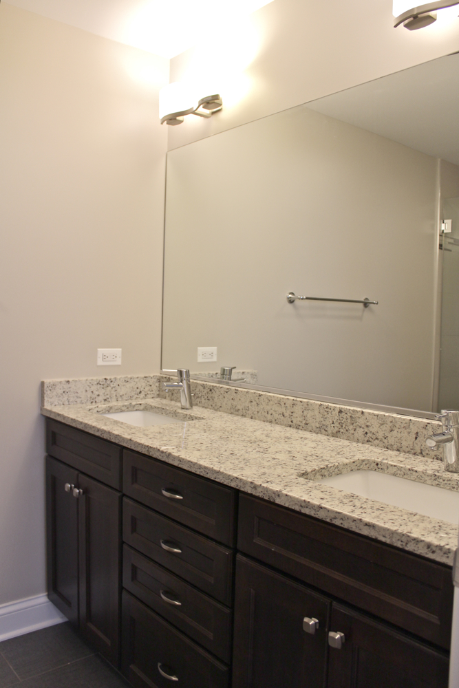 5512 W Higgins Avenue #1E, Chicago, IL 60630
