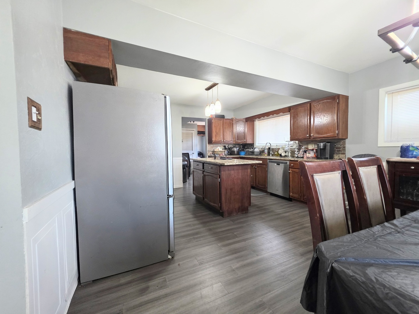 10530 S 82nd Court, Palos Hills, IL 60465