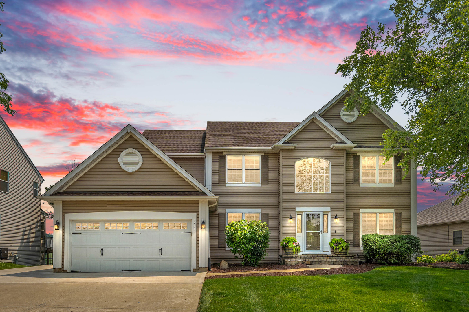 1521 Boulder Bluff Lane, Algonquin, IL 60102