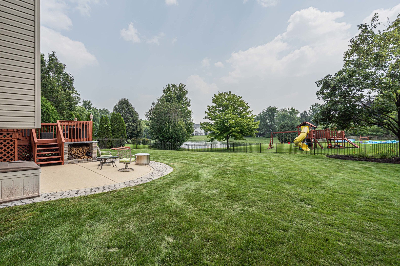 1521 Boulder Bluff Lane, Algonquin, IL 60102