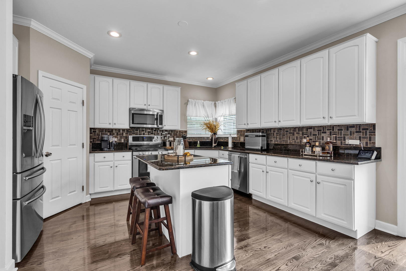 1521 Boulder Bluff Lane, Algonquin, IL 60102