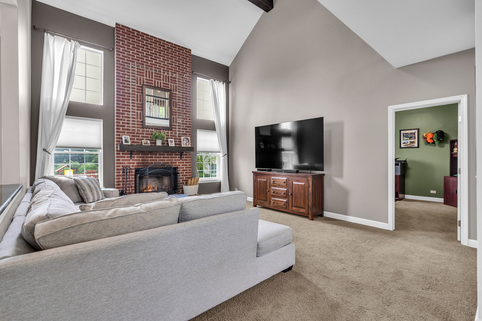 1521 Boulder Bluff Lane, Algonquin, IL 60102