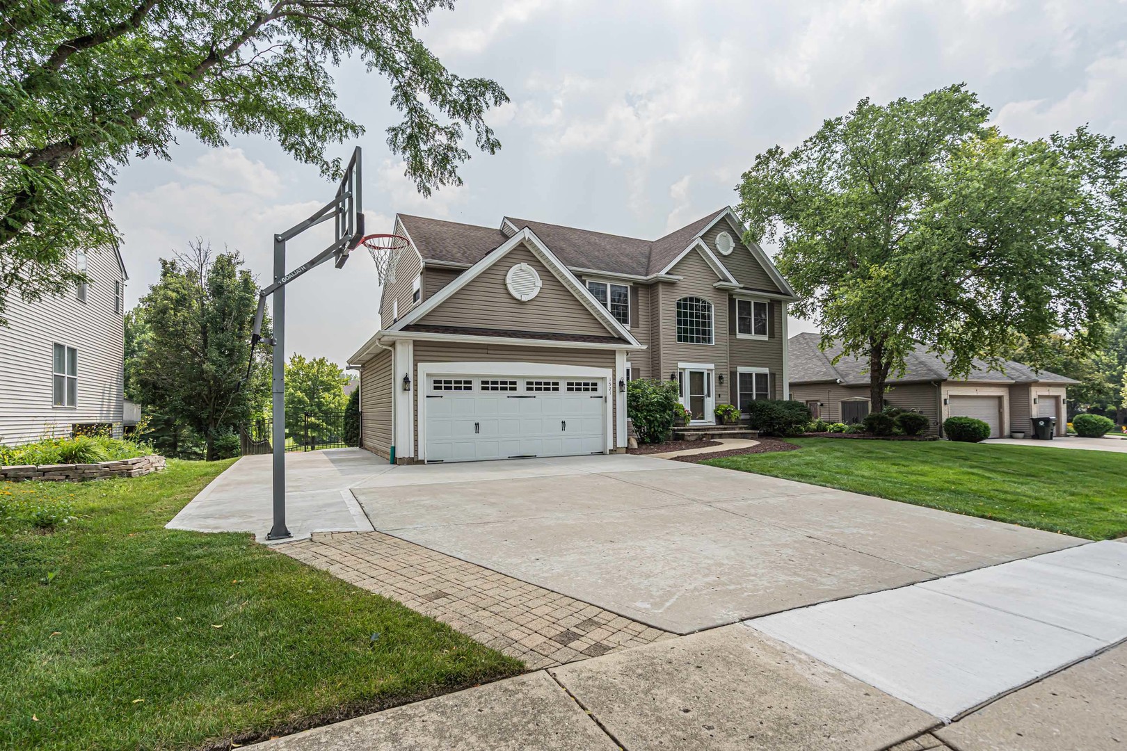 1521 Boulder Bluff Lane, Algonquin, IL 60102