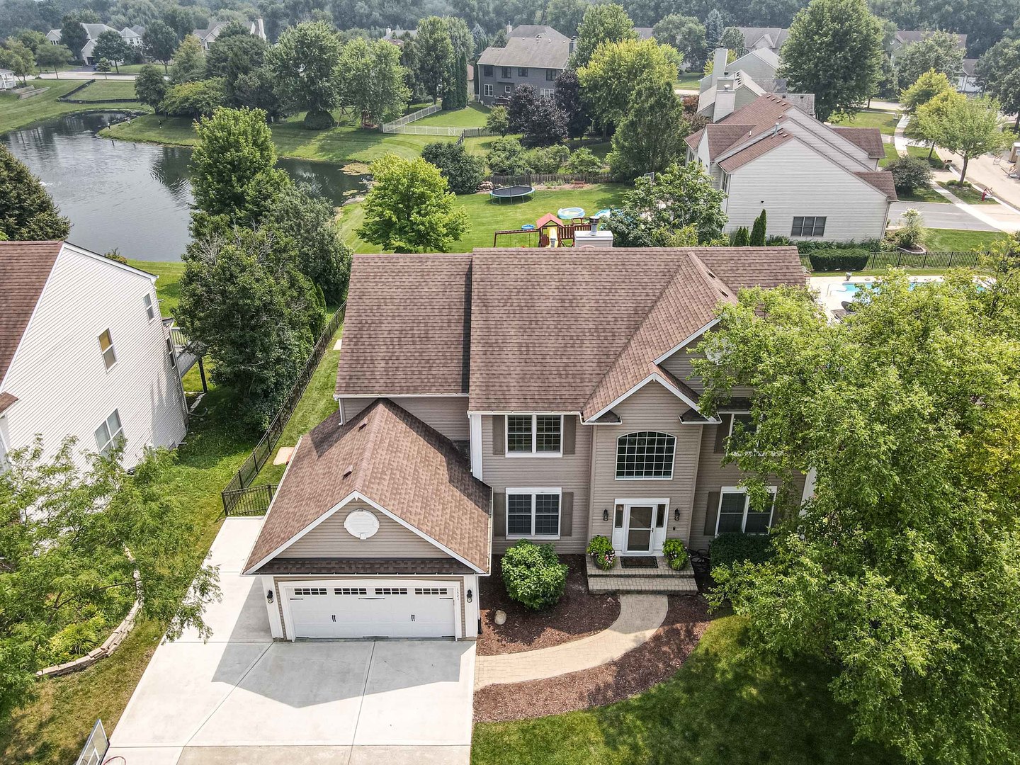 1521 Boulder Bluff Lane, Algonquin, IL 60102
