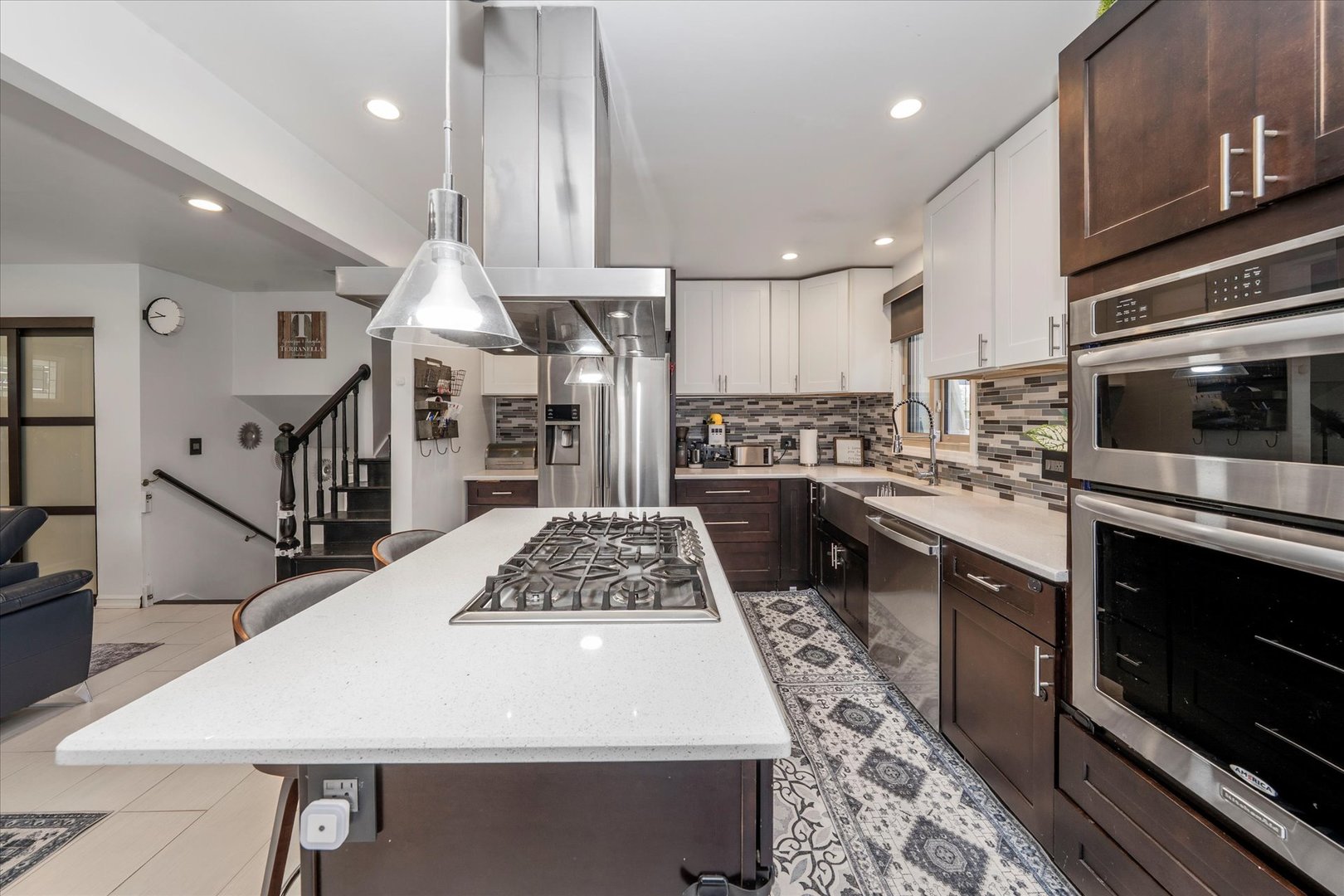 1724 Patricia Lane, St. Charles, IL 60174