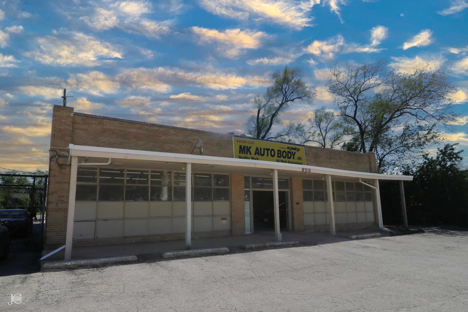 955 Rand Road, Des Plaines, IL 60016