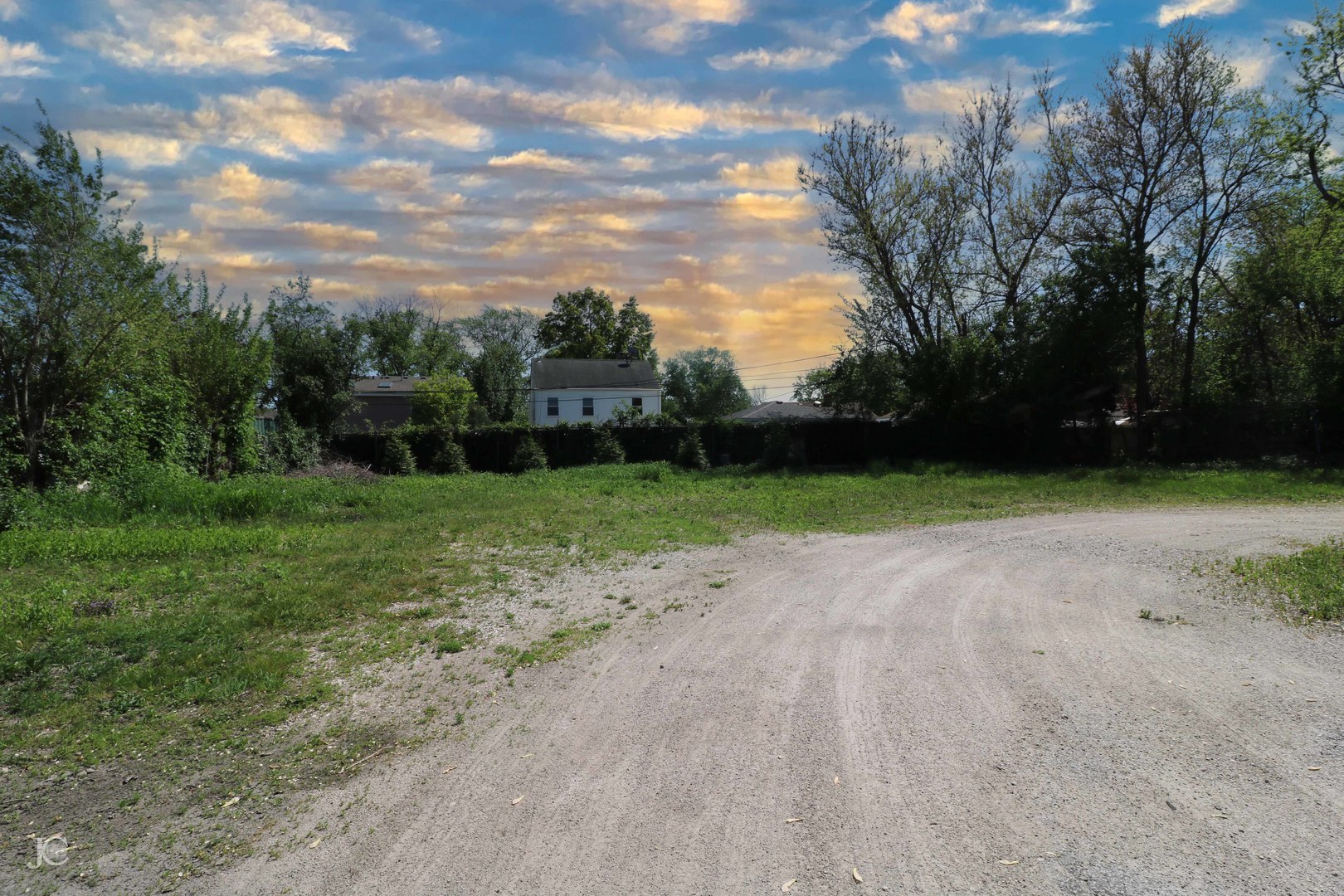 955 Rand Road, Des Plaines, IL 60016