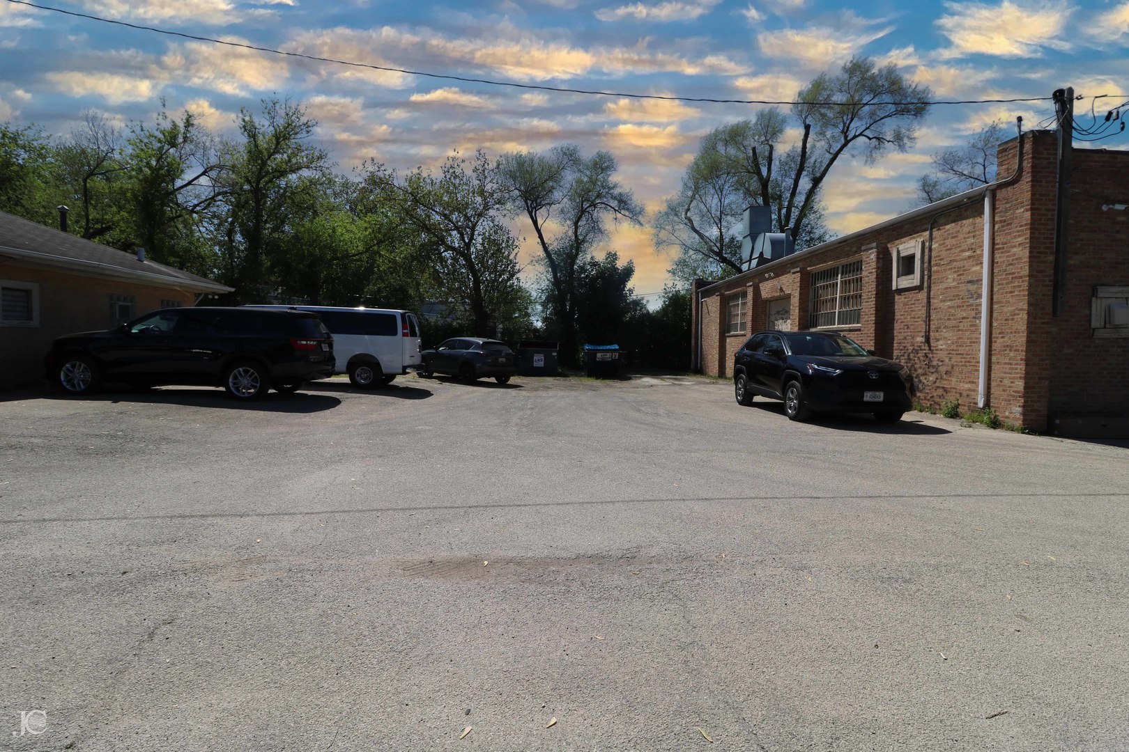 955 Rand Road, Des Plaines, IL 60016