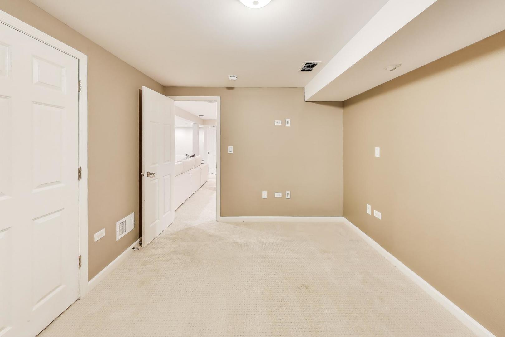 2851 Normandy Circle, Naperville, IL 60564