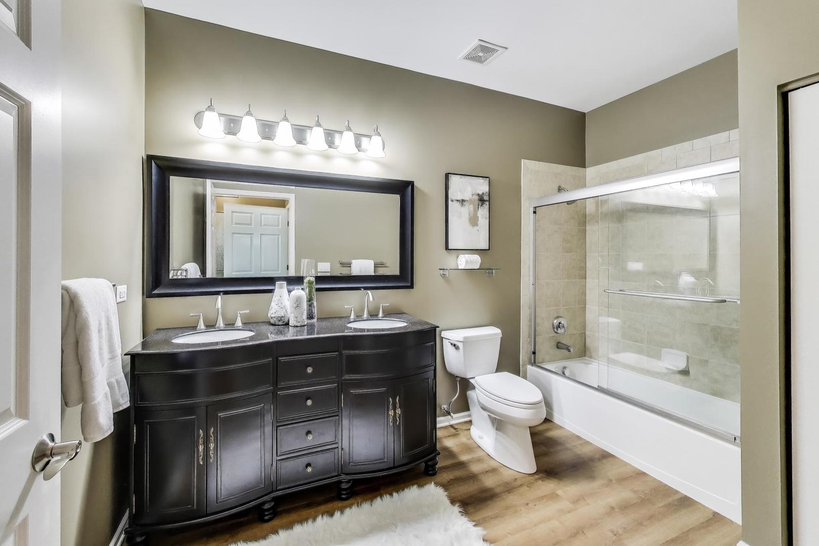 2851 Normandy Circle, Naperville, IL 60564
