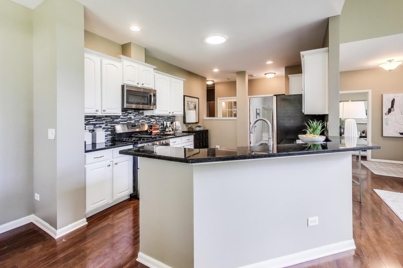 2851 Normandy Circle, Naperville, IL 60564