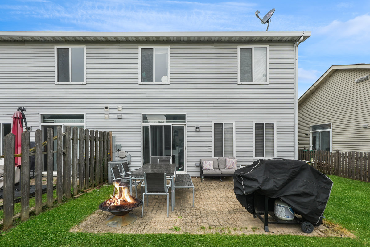 359 Reston Circle, Romeoville, IL 60446