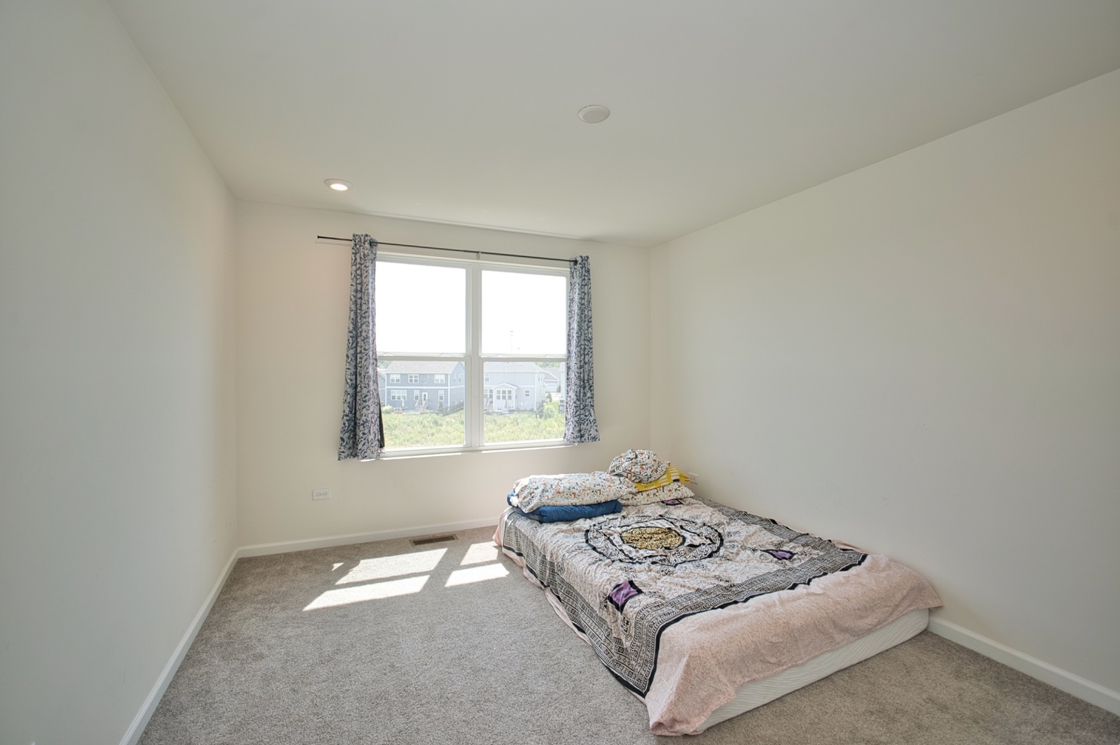 1447 Kessler Drive, Mundelein, IL 60060