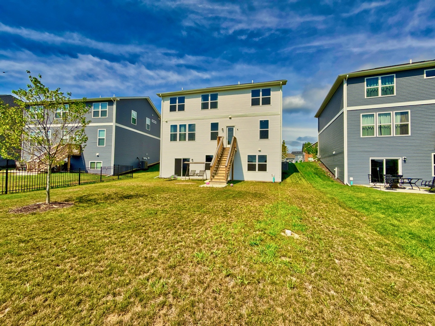 1447 Kessler Drive, Mundelein, IL 60060