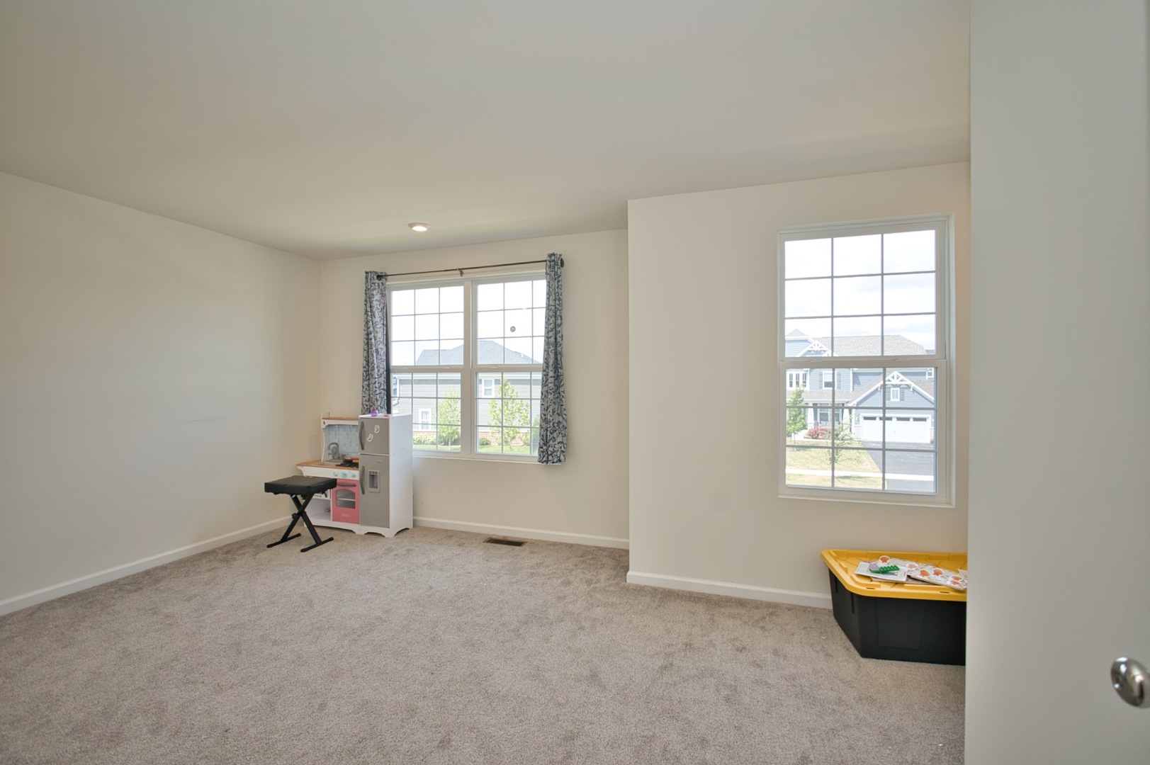 1447 Kessler Drive, Mundelein, IL 60060