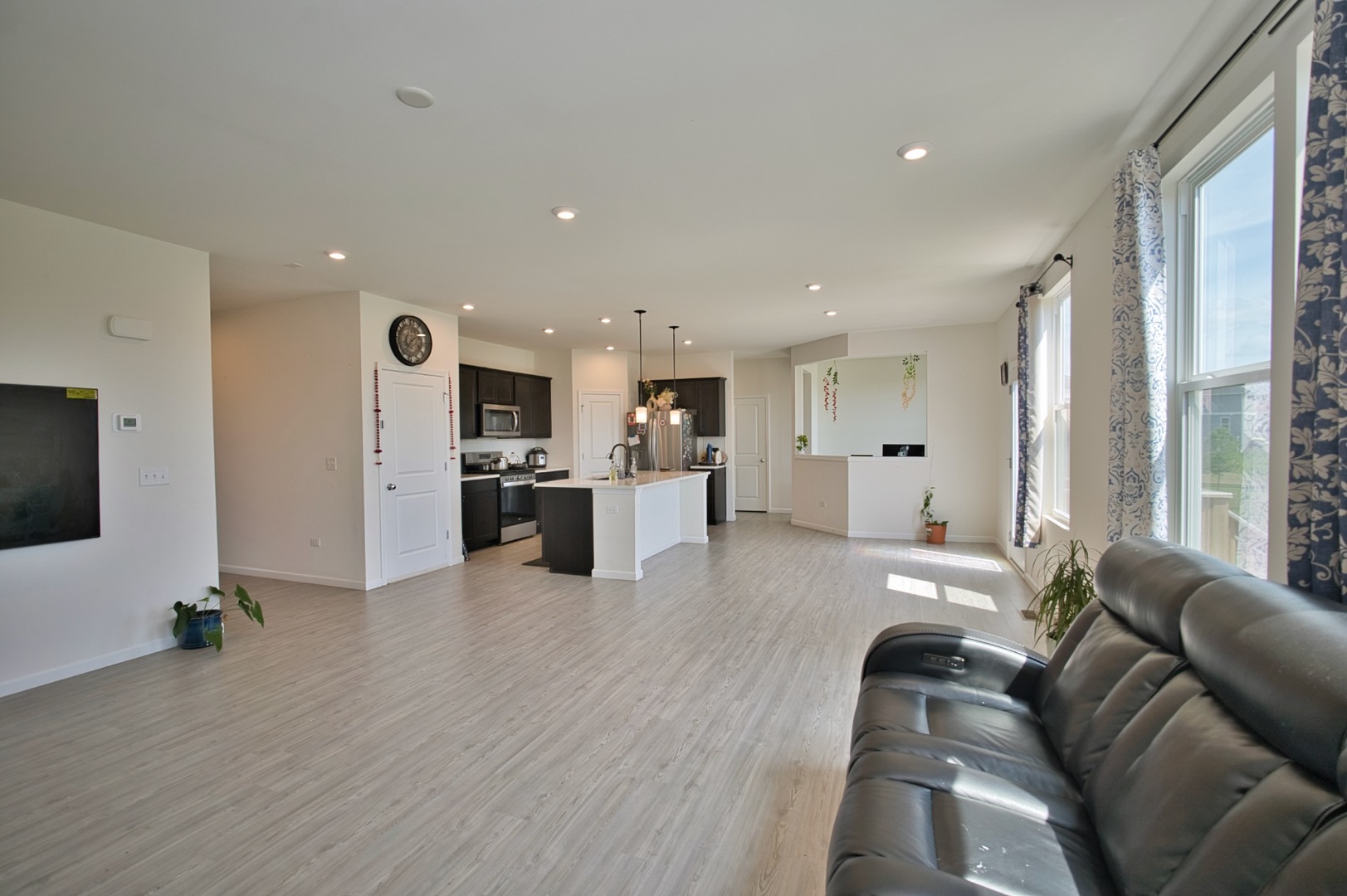 1447 Kessler Drive, Mundelein, IL 60060