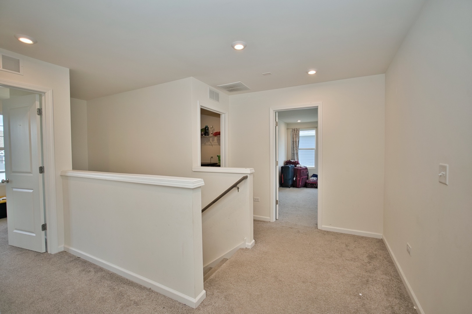 1447 Kessler Drive, Mundelein, IL 60060