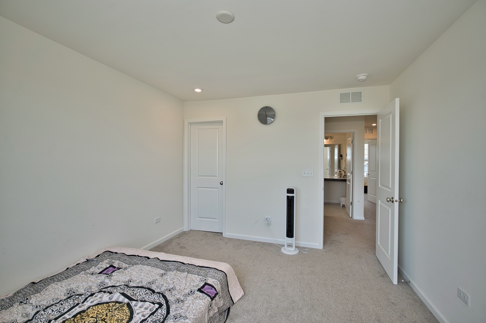 1447 Kessler Drive, Mundelein, IL 60060