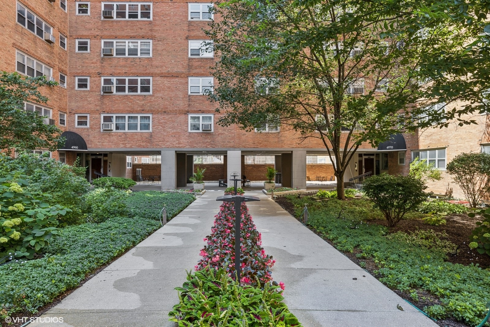 4920 N Marine Drive #512, Chicago, IL 60640