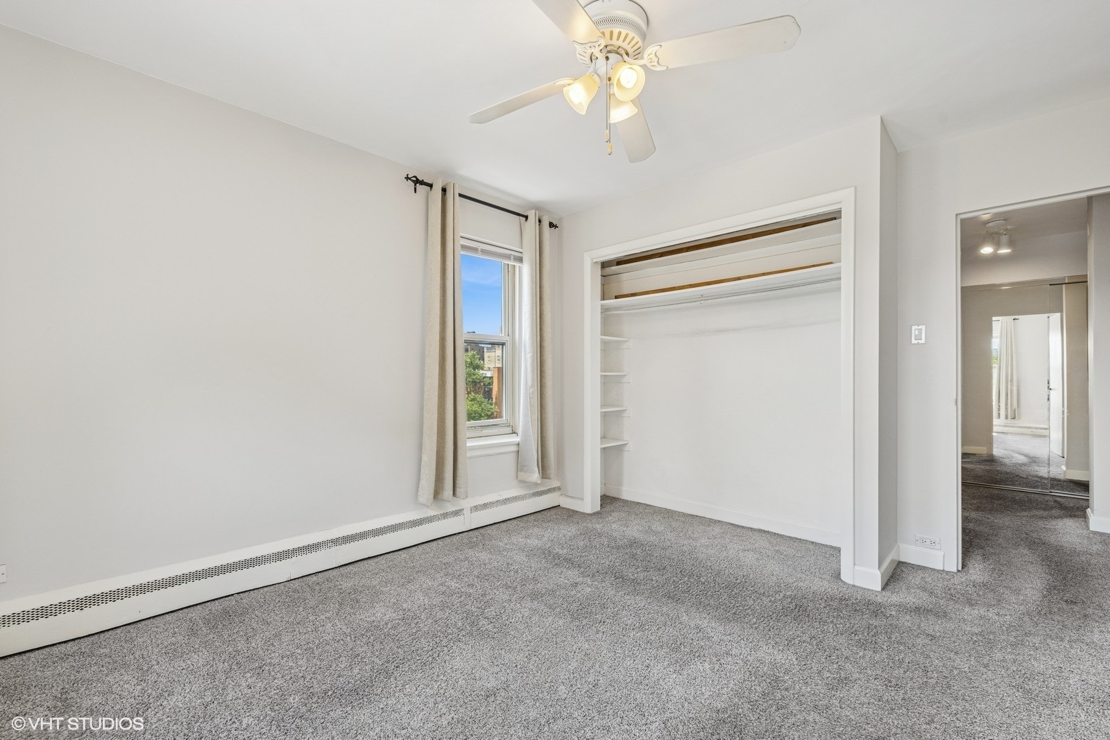 4920 N Marine Drive #512, Chicago, IL 60640