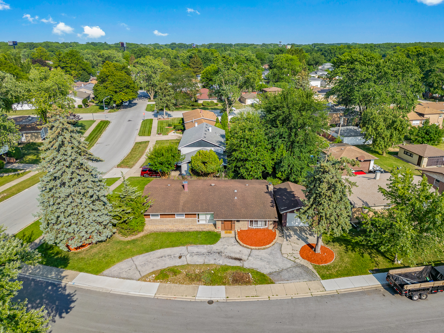 15615 Avalon Avenue, South Holland, IL 60473