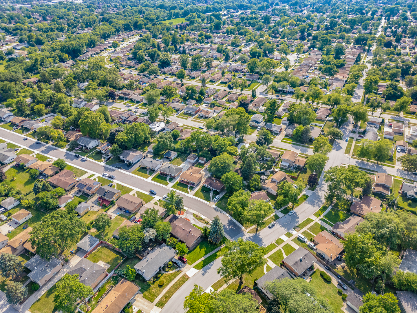 15615 Avalon Avenue, South Holland, IL 60473