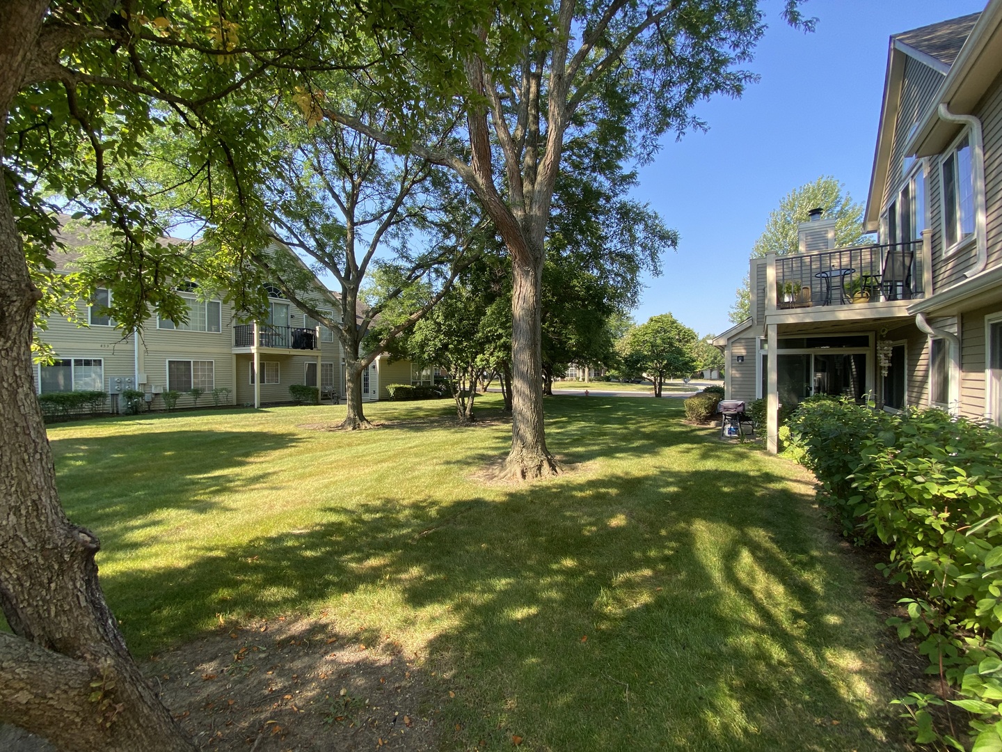 403 Cromwell Circle #2, Bartlett, IL 60103