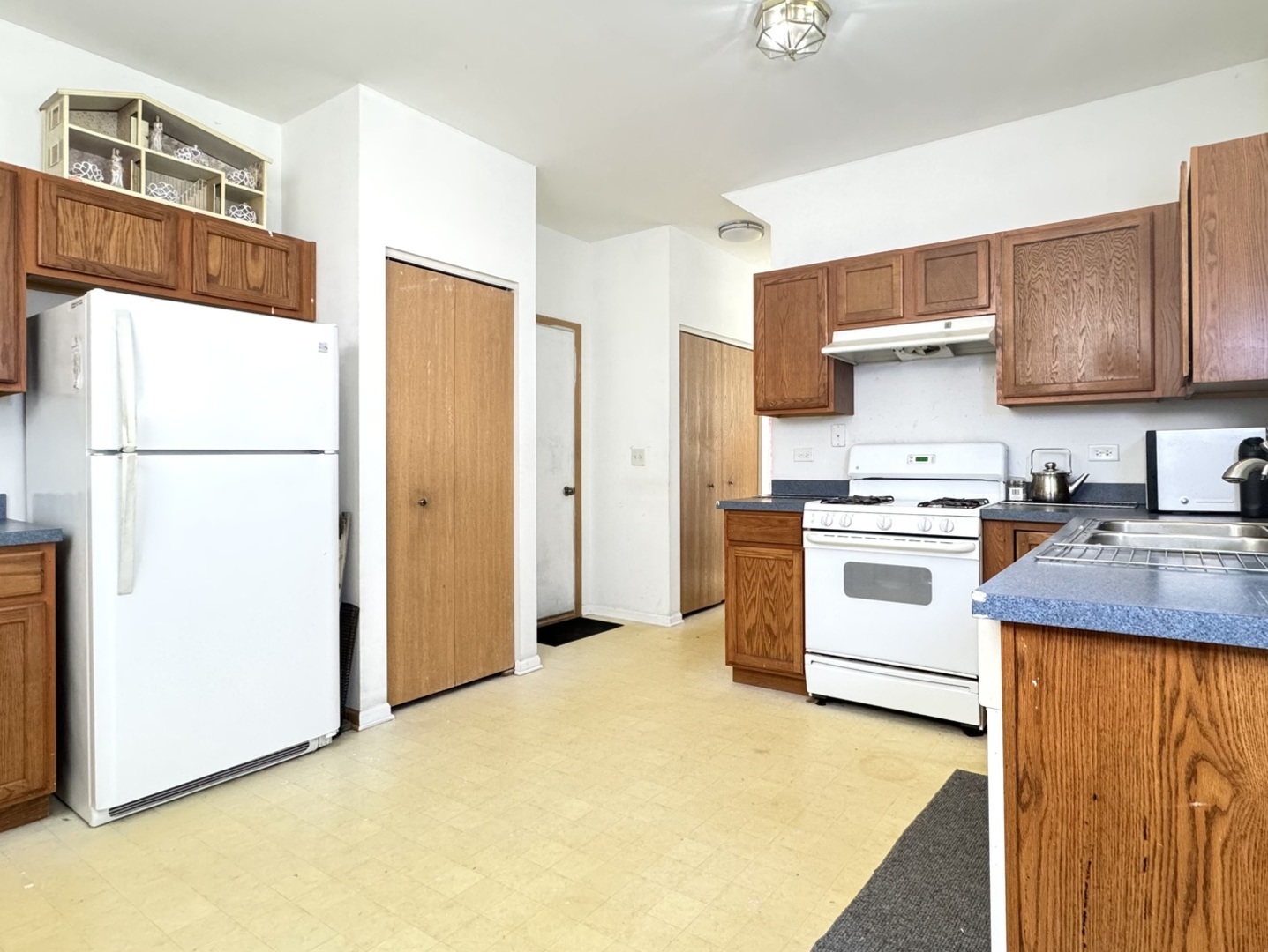 3123 Hillary Court, Joliet, IL 60435