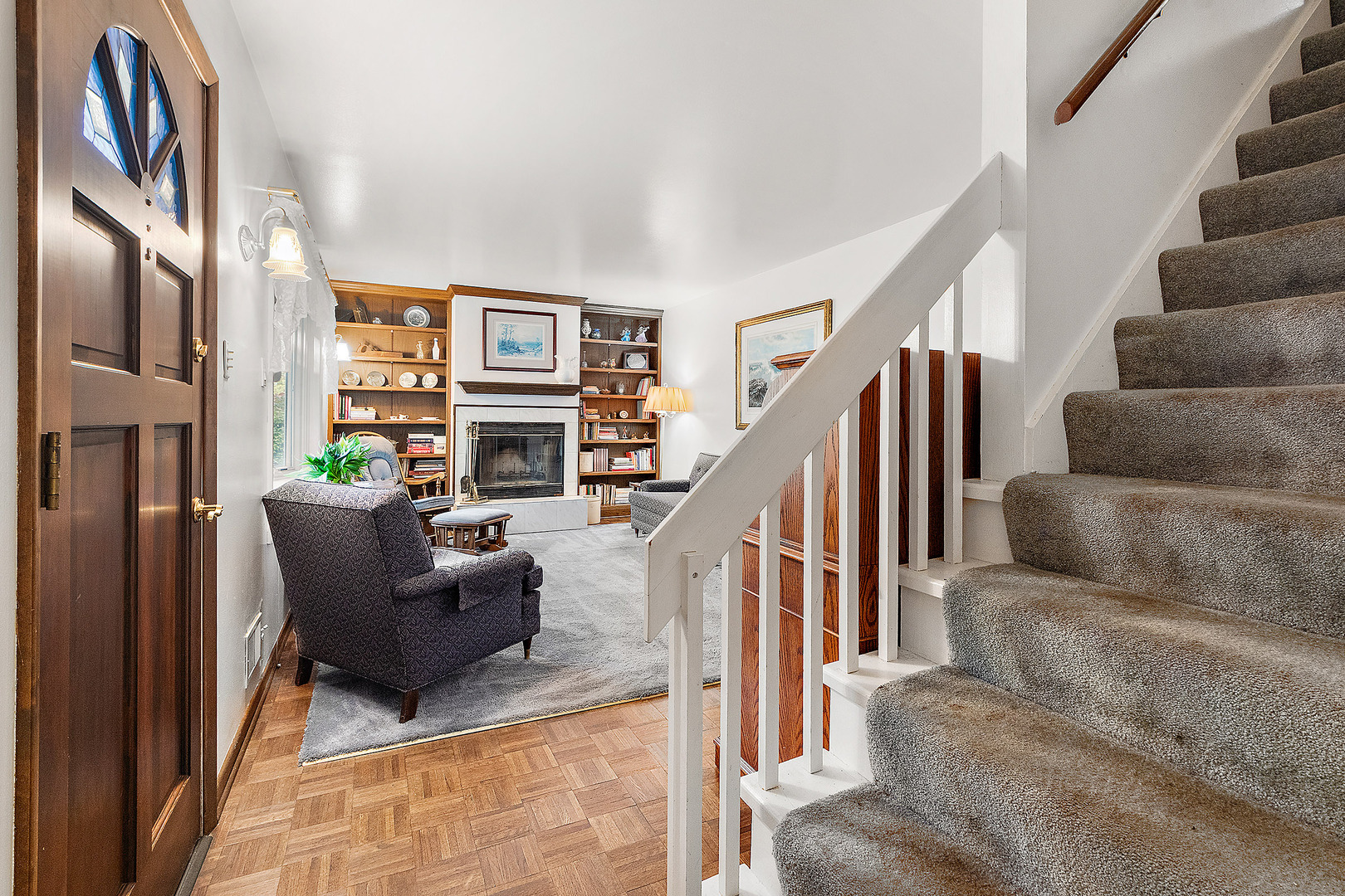 9305 S 78th Avenue, Hickory Hills, IL 60457