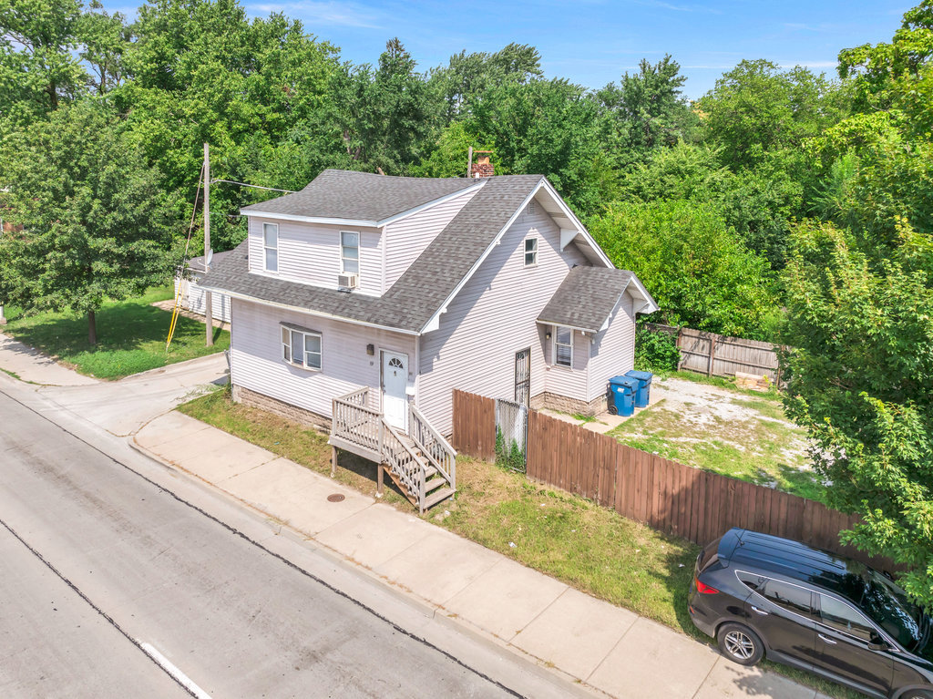 69 E 159th Street, Harvey, IL 60426