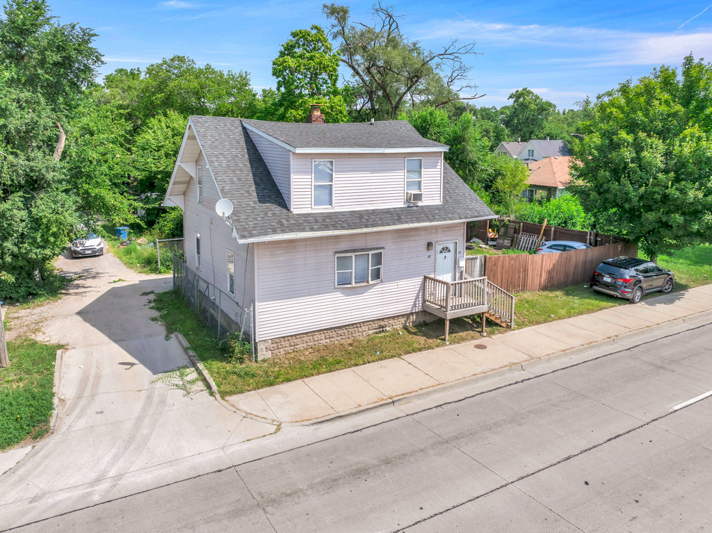 69 E 159th Street, Harvey, IL 60426