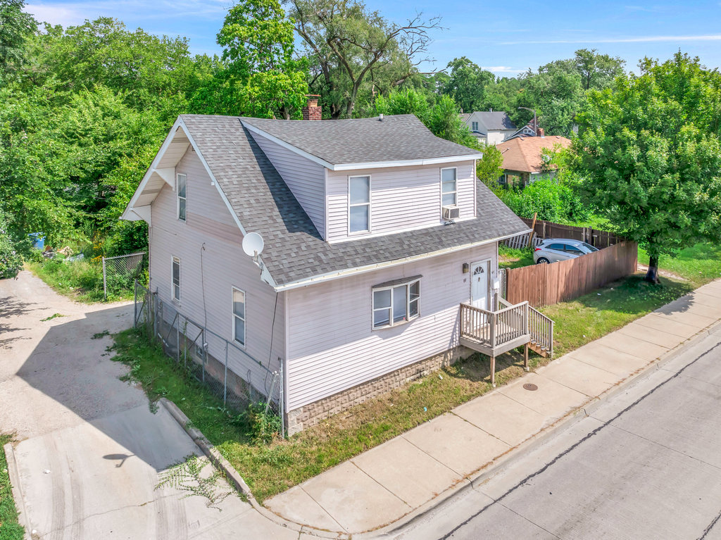 69 E 159th Street, Harvey, IL 60426